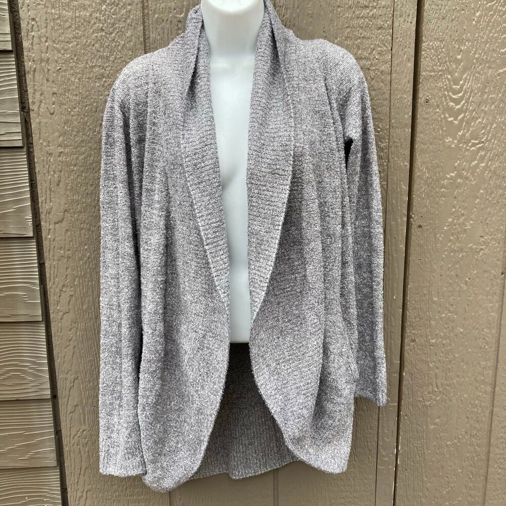 Barefoot dreams women’s size medium cozy chic lite warm Cardigan in gray